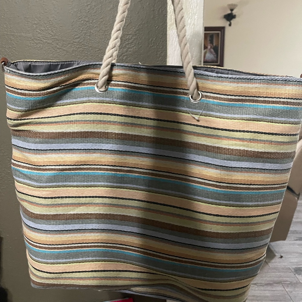 Tote bag